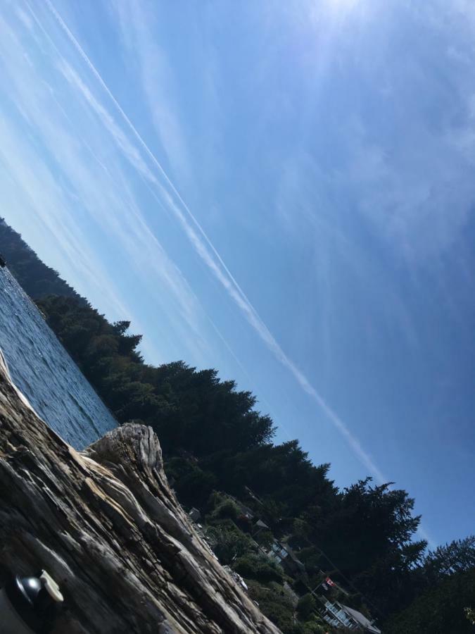 Oceanfront Suite Gibsons Exterior foto